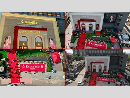 Kalamandir Jewellers Unveils its Grand Showroom in Ahmedabad | Kalamandir Jewellers Unveils its Grand Showroom in Ahmedabad Kalamandir Jewellers Unveils its Grand Showroom in Ahmedabad | Kalamandir Jewellers Unveils its Grand Showroom in Ahmedabad