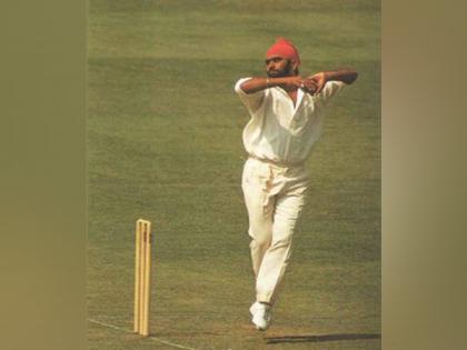 "Cricket has lost its left arm": Team 'Ghoomer' pays tribute to Bishan Singh Bedi | "Cricket has lost its left arm": Team 'Ghoomer' pays tribute to Bishan Singh Bedi "Cricket has lost its left arm": Team 'Ghoomer' pays tribute to Bishan Singh Bedi | "Cricket has lost its left arm": Team 'Ghoomer' pays tribute to Bishan Singh Bedi