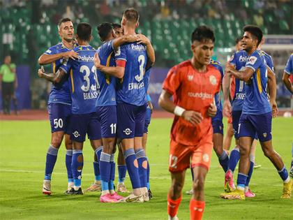 ISL 2023-24: Shields scores brace as Chennaiyin beat Punjab 5-1 | ISL 2023-24: Shields scores brace as Chennaiyin beat Punjab 5-1 ISL 2023-24: Shields scores brace as Chennaiyin beat Punjab 5-1 | ISL 2023-24: Shields scores brace as Chennaiyin beat Punjab 5-1