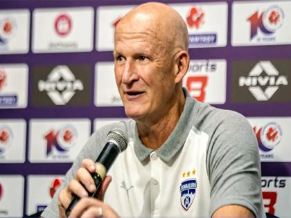 ISL: "It's going to be one game at a time," says Bengaluru FC head coach Simon Grayson | ISL: "It's going to be one game at a time," says Bengaluru FC head coach Simon Grayson ISL: "It's going to be one game at a time," says Bengaluru FC head coach Simon Grayson | ISL: "It's going to be one game at a time," says Bengaluru FC head coach Simon Grayson