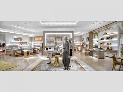 Louis Vuitton unveils its flagship store in India at the Jio World Plaza, Mumbai | Louis Vuitton unveils its flagship store in India at the Jio World Plaza, Mumbai Louis Vuitton unveils its flagship store in India at the Jio World Plaza, Mumbai | Louis Vuitton unveils its flagship store in India at the Jio World Plaza, Mumbai