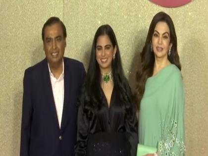 "What the team under leadership of Isha has done makes me proud": Mukesh Ambani at Jio World Plaza launch | "What the team under leadership of Isha has done makes me proud": Mukesh Ambani at Jio World Plaza launch "What the team under leadership of Isha has done makes me proud": Mukesh Ambani at Jio World Plaza launch | "What the team under leadership of Isha has done makes me proud": Mukesh Ambani at Jio World Plaza launch