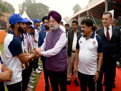 Union Minister Hardeep Puri congratulates para-athletes for their stellar performance in Asian Para Games | Union Minister Hardeep Puri congratulates para-athletes for their stellar performance in Asian Para Games