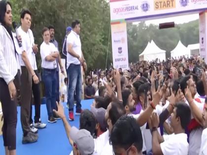 Telangana: Sachin Tendulkar attends Marathon event in Hyderabad | Telangana: Sachin Tendulkar attends Marathon event in Hyderabad Telangana: Sachin Tendulkar attends Marathon event in Hyderabad | Telangana: Sachin Tendulkar attends Marathon event in Hyderabad