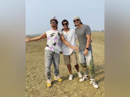 Arjun Rampal wraps up shooting for 'Crakk', check out video | Arjun Rampal wraps up shooting for 'Crakk', check out video Arjun Rampal wraps up shooting for 'Crakk', check out video | Arjun Rampal wraps up shooting for 'Crakk', check out video