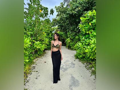 This is how Shanaya Kapoor enjoys her vacation in Maldives | This is how Shanaya Kapoor enjoys her vacation in Maldives This is how Shanaya Kapoor enjoys her vacation in Maldives | This is how Shanaya Kapoor enjoys her vacation in Maldives