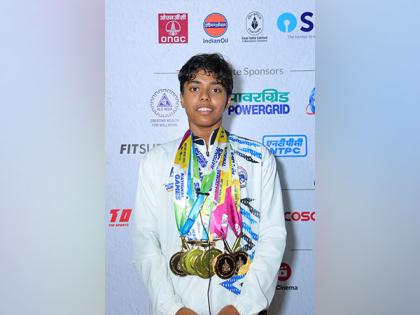 National Games: 13-year-old Dhinidhi Desinghu making golden splash | National Games: 13-year-old Dhinidhi Desinghu making golden splash National Games: 13-year-old Dhinidhi Desinghu making golden splash | National Games: 13-year-old Dhinidhi Desinghu making golden splash