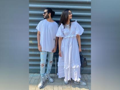 Sonam Kapoor drops sweet birthday post for brother Harsh Varrdhan Kapoor | Sonam Kapoor drops sweet birthday post for brother Harsh Varrdhan Kapoor Sonam Kapoor drops sweet birthday post for brother Harsh Varrdhan Kapoor | Sonam Kapoor drops sweet birthday post for brother Harsh Varrdhan Kapoor