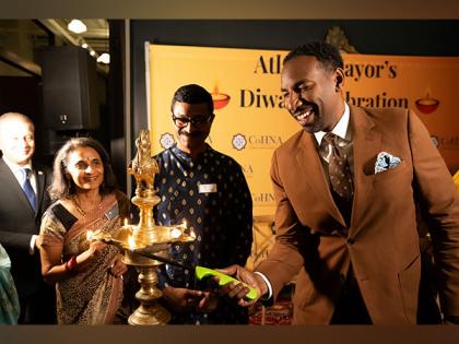 Atlanta Mayor Andre Dickens joins city's Hindu American community in Diwali celebration | Atlanta Mayor Andre Dickens joins city's Hindu American community in Diwali celebration Atlanta Mayor Andre Dickens joins city's Hindu American community in Diwali celebration | Atlanta Mayor Andre Dickens joins city's Hindu American community in Diwali celebration