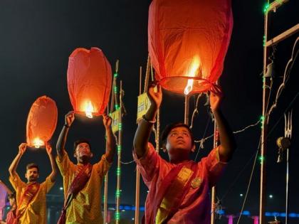 Apple CEO Tim Cook extends greetings on Diwali | Apple CEO Tim Cook extends greetings on Diwali