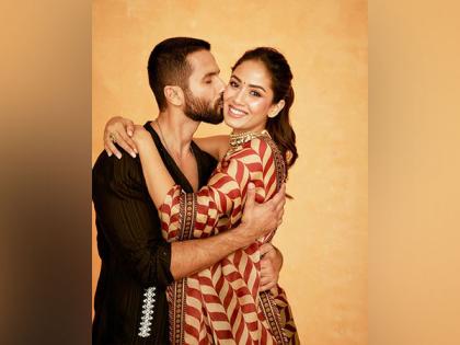 Couple Goals! Shahid kisses his "Jaan" Mira in latest Diwali pictures | Couple Goals! Shahid kisses his "Jaan" Mira in latest Diwali pictures Couple Goals! Shahid kisses his "Jaan" Mira in latest Diwali pictures | Couple Goals! Shahid kisses his "Jaan" Mira in latest Diwali pictures