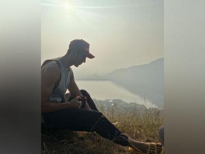Kartik Aaryan relaxes at hillside amid 'Chandu Champion' shoot | Kartik Aaryan relaxes at hillside amid 'Chandu Champion' shoot Kartik Aaryan relaxes at hillside amid 'Chandu Champion' shoot | Kartik Aaryan relaxes at hillside amid 'Chandu Champion' shoot