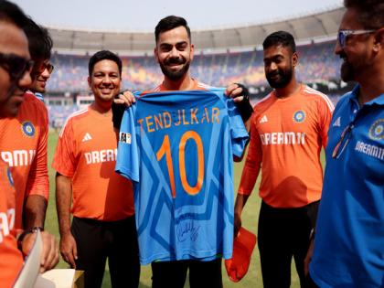 CWC 2023: Virat Kohli gets Sachin Tendulkar's number '10' jersey ahead of World Cup final | CWC 2023: Virat Kohli gets Sachin Tendulkar's number '10' jersey ahead of World Cup final