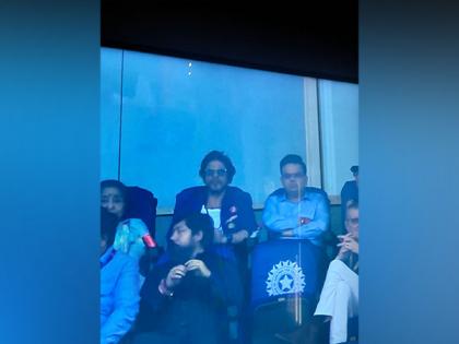 SRK watches India vs Australia World Cup 2023 final match in Ahmedabad with Jay Shah | SRK watches India vs Australia World Cup 2023 final match in Ahmedabad with Jay Shah SRK watches India vs Australia World Cup 2023 final match in Ahmedabad with Jay Shah | SRK watches India vs Australia World Cup 2023 final match in Ahmedabad with Jay Shah