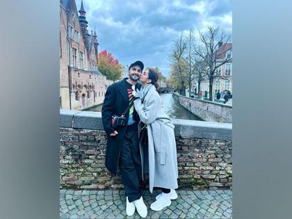 Ranveer Singh, Deepika Padukone react to team India's loss in World Cup 2023 final | Ranveer Singh, Deepika Padukone react to team India's loss in World Cup 2023 final Ranveer Singh, Deepika Padukone react to team India's loss in World Cup 2023 final | Ranveer Singh, Deepika Padukone react to team India's loss in World Cup 2023 final