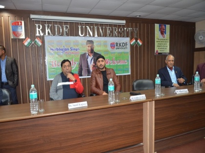 Dr Sunil Kapoor Bhopal Announces The Organization Of Inter-Institution Cricket Tournament To Be Held For The Year 2023 In Tie Up With SRK University | Dr Sunil Kapoor Bhopal Announces The Organization Of Inter-Institution Cricket Tournament To Be Held For The Year 2023 In Tie Up With SRK University