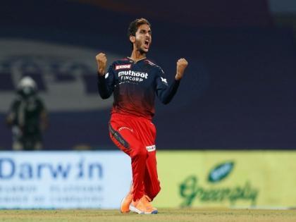 RCB trades Shahbaz Ahamad to Sunrisers Hyderabad, Mayank Dagar moves to Bangalore franchise | RCB trades Shahbaz Ahamad to Sunrisers Hyderabad, Mayank Dagar moves to Bangalore franchise