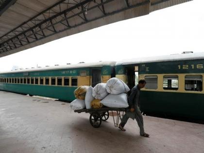 Heavy rainfall in Chagai leads to suspension of train services between Pakistan and Iran | Heavy rainfall in Chagai leads to suspension of train services between Pakistan and Iran