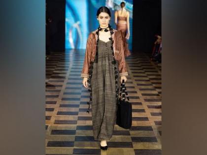 To Russia, with Love: Shruti Sancheti Takes Khadi International; Celebrates Indian Handloom at BRICS+ Fashion Summit | To Russia, with Love: Shruti Sancheti Takes Khadi International; Celebrates Indian Handloom at BRICS+ Fashion Summit To Russia, with Love: Shruti Sancheti Takes Khadi International; Celebrates Indian Handloom at BRICS+ Fashion Summit | To Russia, with Love: Shruti Sancheti Takes Khadi International; Celebrates Indian Handloom at BRICS+ Fashion Summit
