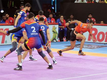 Pro Kabaddi League: U Mumba beat powerhouses UP Yoddhas 34-31 in thrilling campaign opener | Pro Kabaddi League: U Mumba beat powerhouses UP Yoddhas 34-31 in thrilling campaign opener