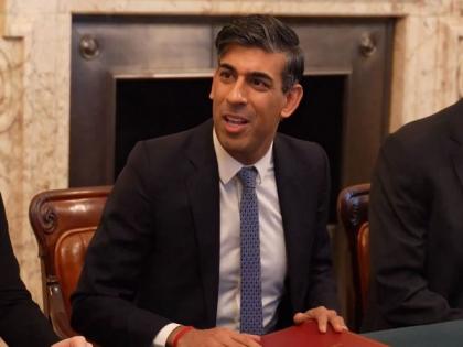 UK PM announces curbs to cut immigration rate, bans international students from bringing families | UK PM announces curbs to cut immigration rate, bans international students from bringing families UK PM announces curbs to cut immigration rate, bans international students from bringing families | UK PM announces curbs to cut immigration rate, bans international students from bringing families