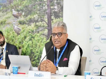 Payment security mechanism with US for e-buses will help establish manufacturing hub in India: Environment Minister | Payment security mechanism with US for e-buses will help establish manufacturing hub in India: Environment Minister Payment security mechanism with US for e-buses will help establish manufacturing hub in India: Environment Minister | Payment security mechanism with US for e-buses will help establish manufacturing hub in India: Environment Minister