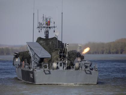 UK sends two minehunter ships to boost Ukraine's Black Sea forces | UK sends two minehunter ships to boost Ukraine's Black Sea forces UK sends two minehunter ships to boost Ukraine's Black Sea forces | UK sends two minehunter ships to boost Ukraine's Black Sea forces