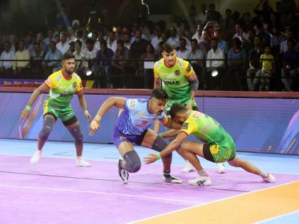 Bengal Warriors beat Patna Pirates in PKL 10 | Bengal Warriors beat Patna Pirates in PKL 10