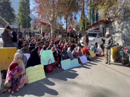 PoK: Contingent employees in Gilgit Baltistan stage protest for wage hike, allege discrimination | PoK: Contingent employees in Gilgit Baltistan stage protest for wage hike, allege discrimination PoK: Contingent employees in Gilgit Baltistan stage protest for wage hike, allege discrimination | PoK: Contingent employees in Gilgit Baltistan stage protest for wage hike, allege discrimination