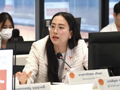 Thai lawmaker receives 6-year sentence for 'royal insults' | Thai lawmaker receives 6-year sentence for 'royal insults' Thai lawmaker receives 6-year sentence for 'royal insults' | Thai lawmaker receives 6-year sentence for 'royal insults'