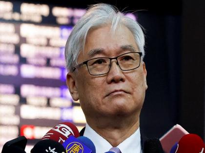 Taiwan opposition leader visits China, month ahead of elections | Taiwan opposition leader visits China, month ahead of elections Taiwan opposition leader visits China, month ahead of elections | Taiwan opposition leader visits China, month ahead of elections