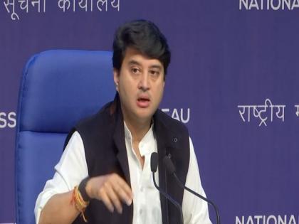 Union Minister Jyotiraditya Scindia unveils plans for airport infrastructure development | Union Minister Jyotiraditya Scindia unveils plans for airport infrastructure development Union Minister Jyotiraditya Scindia unveils plans for airport infrastructure development | Union Minister Jyotiraditya Scindia unveils plans for airport infrastructure development