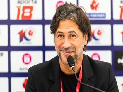 "Plan is to go for three points": East Bengal FC's Carles Cuadrat ahead of Mumbai City FC clash | "Plan is to go for three points": East Bengal FC's Carles Cuadrat ahead of Mumbai City FC clash