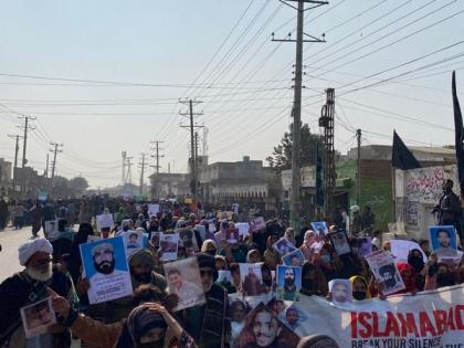 Pakistan: Thousands join Baloch march against genocide as it organises sit-in at Dera Gazi Khan | Pakistan: Thousands join Baloch march against genocide as it organises sit-in at Dera Gazi Khan Pakistan: Thousands join Baloch march against genocide as it organises sit-in at Dera Gazi Khan | Pakistan: Thousands join Baloch march against genocide as it organises sit-in at Dera Gazi Khan