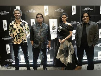 Seagram's Royal Stag Barrel Select Large Short Films Brings Select Films, Select Conversations to Pune | Seagram's Royal Stag Barrel Select Large Short Films Brings Select Films, Select Conversations to Pune Seagram's Royal Stag Barrel Select Large Short Films Brings Select Films, Select Conversations to Pune | Seagram's Royal Stag Barrel Select Large Short Films Brings Select Films, Select Conversations to Pune
