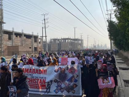 Massive protests against disappearances, brutality despite blockades in Balochistan | Massive protests against disappearances, brutality despite blockades in Balochistan Massive protests against disappearances, brutality despite blockades in Balochistan | Massive protests against disappearances, brutality despite blockades in Balochistan