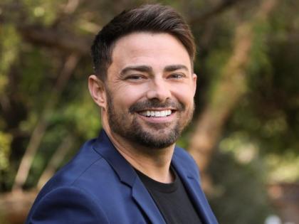 Christopher Briney all set to play Aaron Samuels in 'Mean Girls', Jonathan Bennett has this advice for him | Christopher Briney all set to play Aaron Samuels in 'Mean Girls', Jonathan Bennett has this advice for him Christopher Briney all set to play Aaron Samuels in 'Mean Girls', Jonathan Bennett has this advice for him | Christopher Briney all set to play Aaron Samuels in 'Mean Girls', Jonathan Bennett has this advice for him