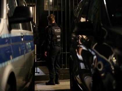 German police tighten security at Cologne cathedral amid threat of attack | German police tighten security at Cologne cathedral amid threat of attack German police tighten security at Cologne cathedral amid threat of attack | German police tighten security at Cologne cathedral amid threat of attack