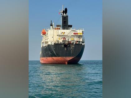 Indian Navy deploys major warships to counter attacks in Arabian Sea | Indian Navy deploys major warships to counter attacks in Arabian Sea Indian Navy deploys major warships to counter attacks in Arabian Sea | Indian Navy deploys major warships to counter attacks in Arabian Sea