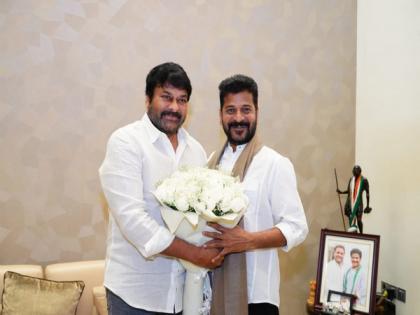 Chiranjeevi meets Telangana CM Revanth Reddy at his residence | Chiranjeevi meets Telangana CM Revanth Reddy at his residence Chiranjeevi meets Telangana CM Revanth Reddy at his residence | Chiranjeevi meets Telangana CM Revanth Reddy at his residence