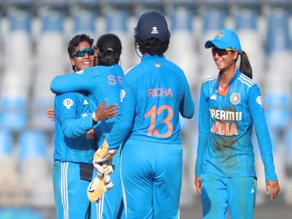 Australia score 258/8 against India in 2nd ODI; Deepti bags five wickets | Australia score 258/8 against India in 2nd ODI; Deepti bags five wickets