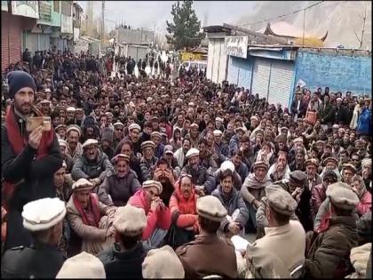 Gilgit-Baltistan: Wheat subsidy protest represents struggle for autonomy | Gilgit-Baltistan: Wheat subsidy protest represents struggle for autonomy Gilgit-Baltistan: Wheat subsidy protest represents struggle for autonomy | Gilgit-Baltistan: Wheat subsidy protest represents struggle for autonomy