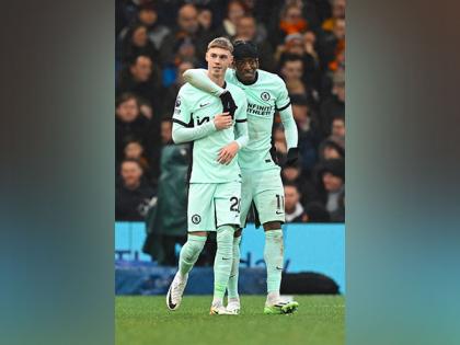 Chelsea cling on to win 3-2 by avoiding Luton's late surge | Chelsea cling on to win 3-2 by avoiding Luton's late surge Chelsea cling on to win 3-2 by avoiding Luton's late surge | Chelsea cling on to win 3-2 by avoiding Luton's late surge