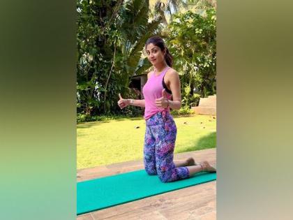 Shilpa Shetty starts year 2024 on 'balanced' note | Shilpa Shetty starts year 2024 on 'balanced' note Shilpa Shetty starts year 2024 on 'balanced' note | Shilpa Shetty starts year 2024 on 'balanced' note