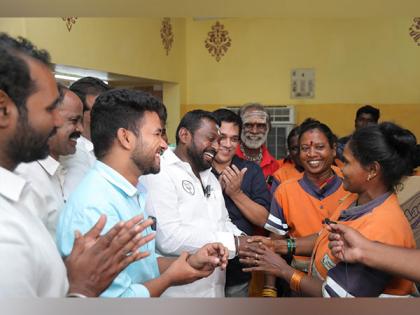 BJP Leader Dr. SG Suryah Honors Hygiene Workers With Royal Dinner in South Chennai | BJP Leader Dr. SG Suryah Honors Hygiene Workers With Royal Dinner in South Chennai BJP Leader Dr. SG Suryah Honors Hygiene Workers With Royal Dinner in South Chennai | BJP Leader Dr. SG Suryah Honors Hygiene Workers With Royal Dinner in South Chennai