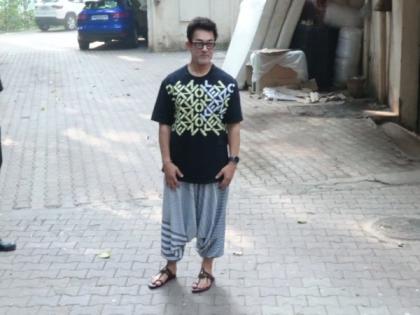 Aamir Khan steps out in casual outfits ahead of daughter Ira's wedding | Aamir Khan steps out in casual outfits ahead of daughter Ira's wedding Aamir Khan steps out in casual outfits ahead of daughter Ira's wedding | Aamir Khan steps out in casual outfits ahead of daughter Ira's wedding