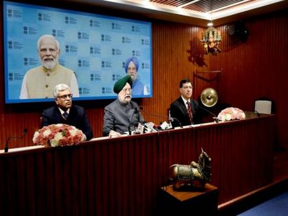 Outlets retailing E20 fuel will cover entire country by 2025: Hardeep Puri | Outlets retailing E20 fuel will cover entire country by 2025: Hardeep Puri