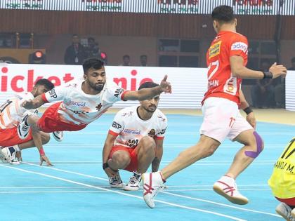 Chennai Quick Guns enter Ultimate Kho Kho semifinal with dominating win over Mumbai Khiladis | Chennai Quick Guns enter Ultimate Kho Kho semifinal with dominating win over Mumbai Khiladis