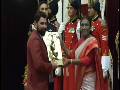 Mohammed Shami, Ojas Pravin, Sheetal Devi and others receive Arjuna Award 2023 | Mohammed Shami, Ojas Pravin, Sheetal Devi and others receive Arjuna Award 2023 Mohammed Shami, Ojas Pravin, Sheetal Devi and others receive Arjuna Award 2023 | Mohammed Shami, Ojas Pravin, Sheetal Devi and others receive Arjuna Award 2023