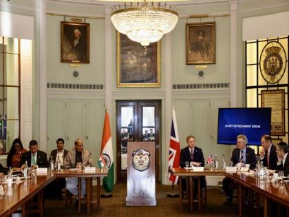 Defence Minister Rajnath Singh, British counterpart Grant Shapps attend India-UK Defence Industry CEOs Roundtable | Defence Minister Rajnath Singh, British counterpart Grant Shapps attend India-UK Defence Industry CEOs Roundtable Defence Minister Rajnath Singh, British counterpart Grant Shapps attend India-UK Defence Industry CEOs Roundtable | Defence Minister Rajnath Singh, British counterpart Grant Shapps attend India-UK Defence Industry CEOs Roundtable